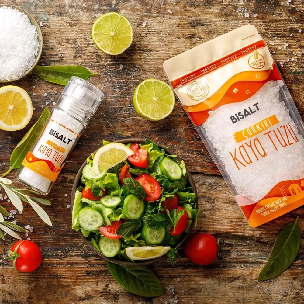 Bisalt Çankırı Kaya Tuzu Değirmen 110gr – Çankırı’dan elde edilen, katkısız ve doğal kaya tuzu, pratik değirmen ambalajında