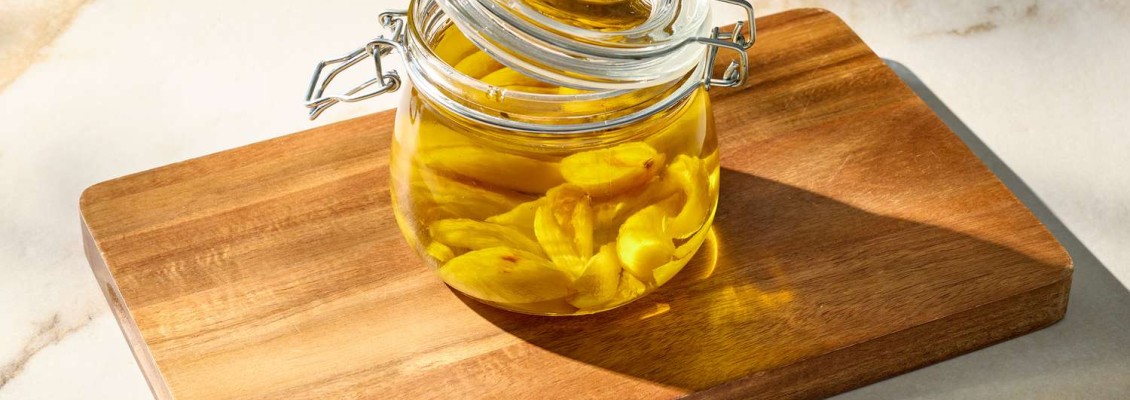 Sarımsak Yağı Saça Nasıl Uygulanır? Kaç Günde Bir Kullanılır?