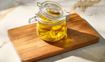 Sarımsak Yağı Saça Nasıl Uygulanır? Kaç Günde Bir Kullanılır?